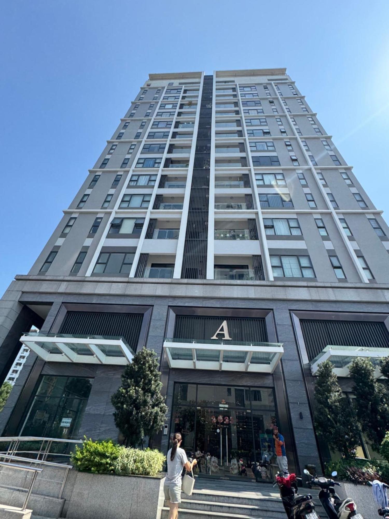 Happy Premier Near - Secc - 3 Br